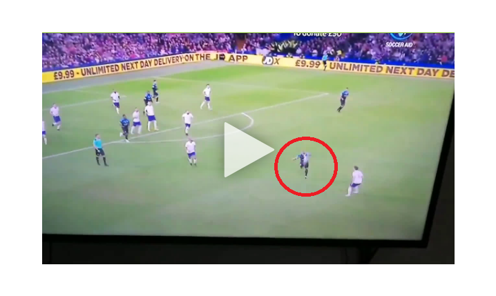 NIESAMOWITE podanie Roberto Carlosa w meczu charytatywnym [VIDEO]
